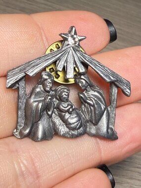 Vintage Nativity Tack Pin Silver Tone Christmas Manger Brooch 1.25"